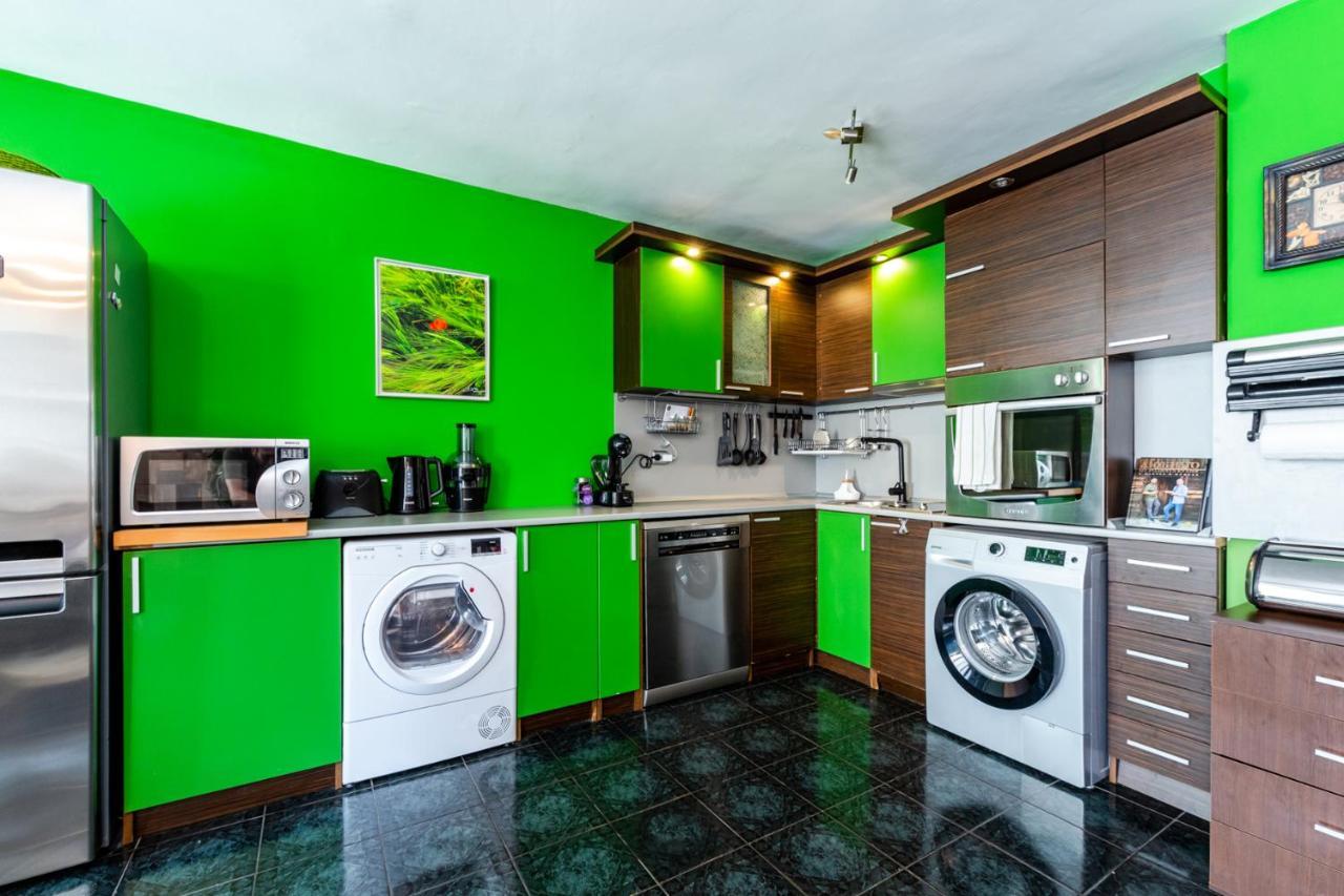 The Green Apartment - Free Parking Σόφια Εξωτερικό φωτογραφία