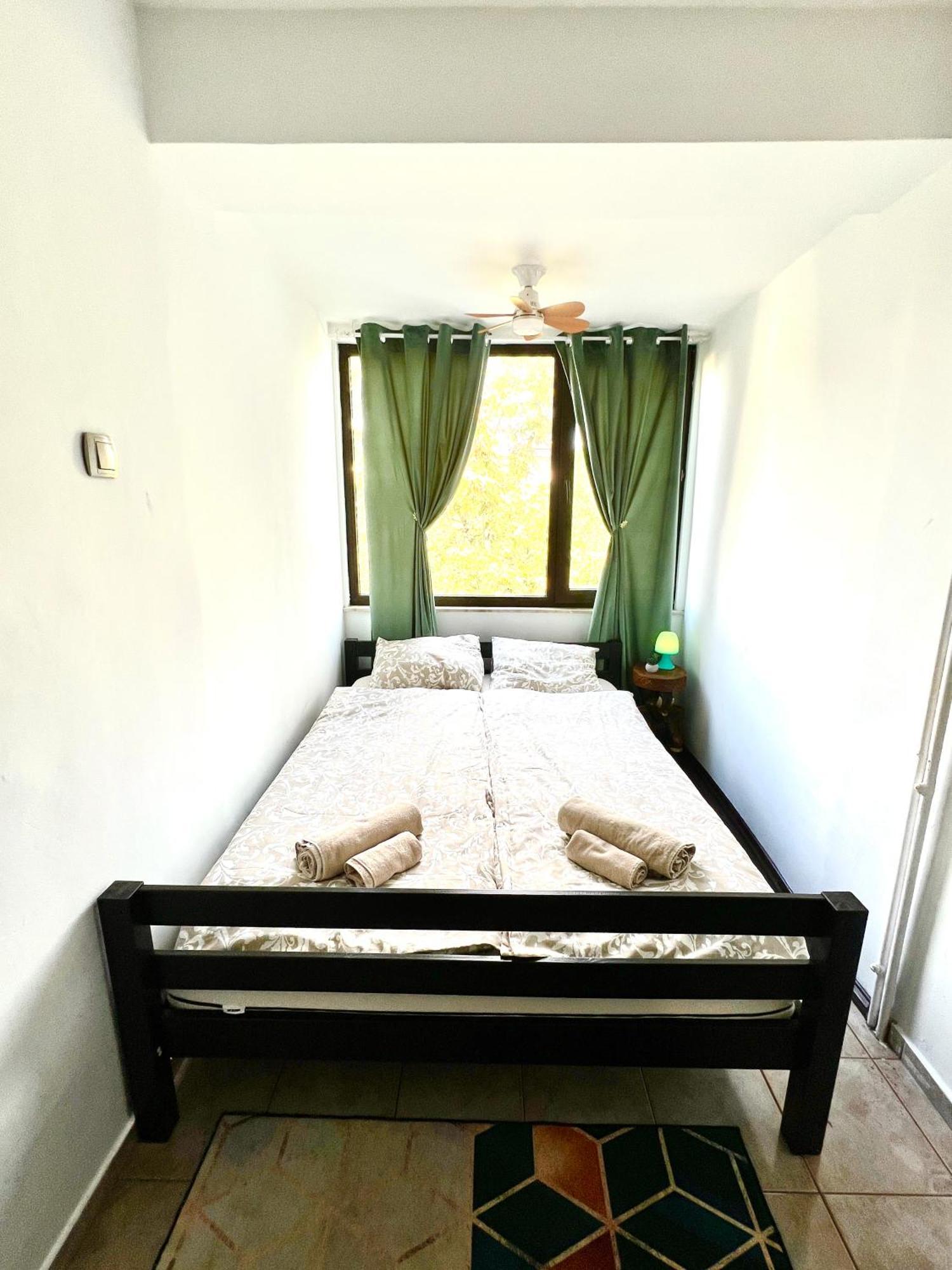 The Green Apartment - Free Parking Σόφια Εξωτερικό φωτογραφία